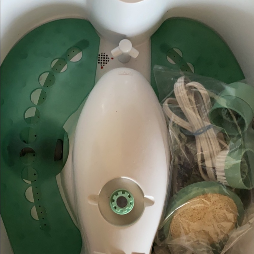 NEW CONAIR SPEED FOOT MASSAGE